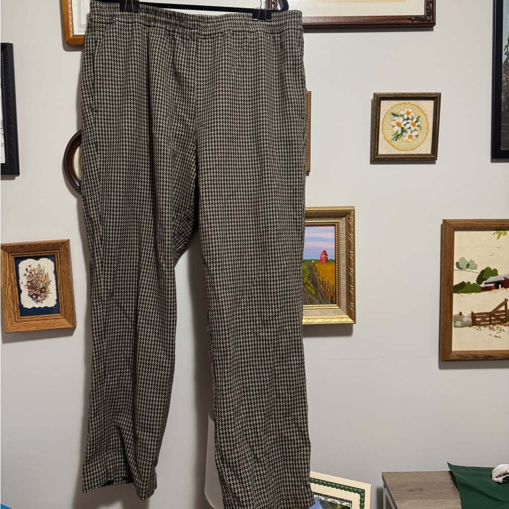 Roots Brown and Black Houndstooth Pants